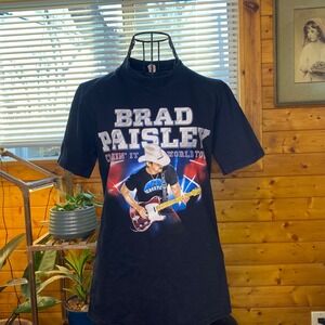 Brad Paisley Crushin It World Tour T Shirt Men's Black Graphic Concert Tee